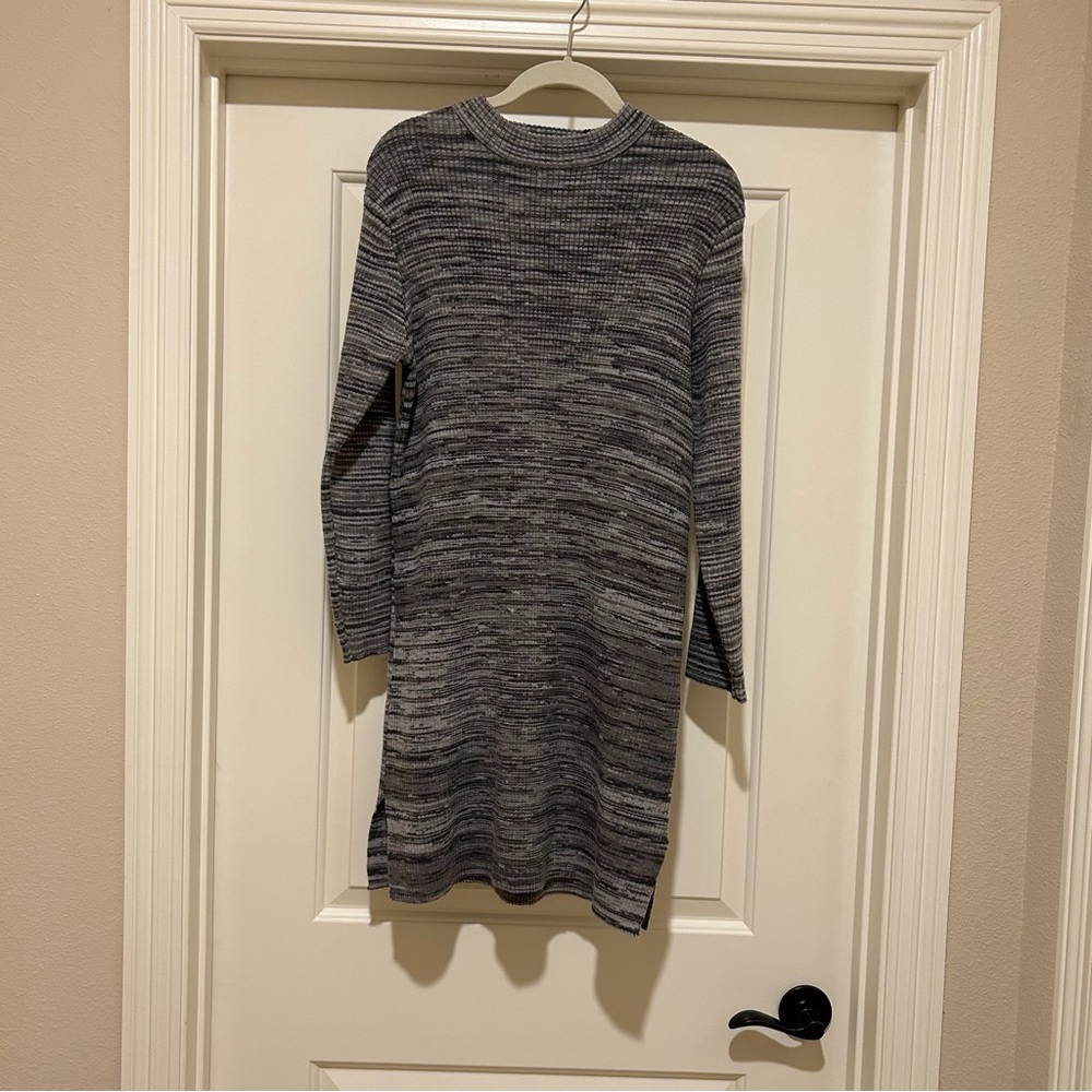 Zara Sweater Dress in marled grey/black.